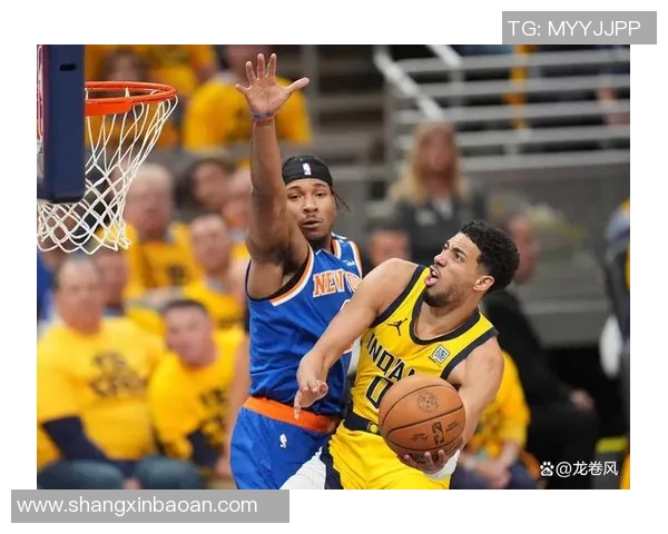 季后赛激战尼克斯对决热火双方争夺总冠军席位的精彩瞬间回顾